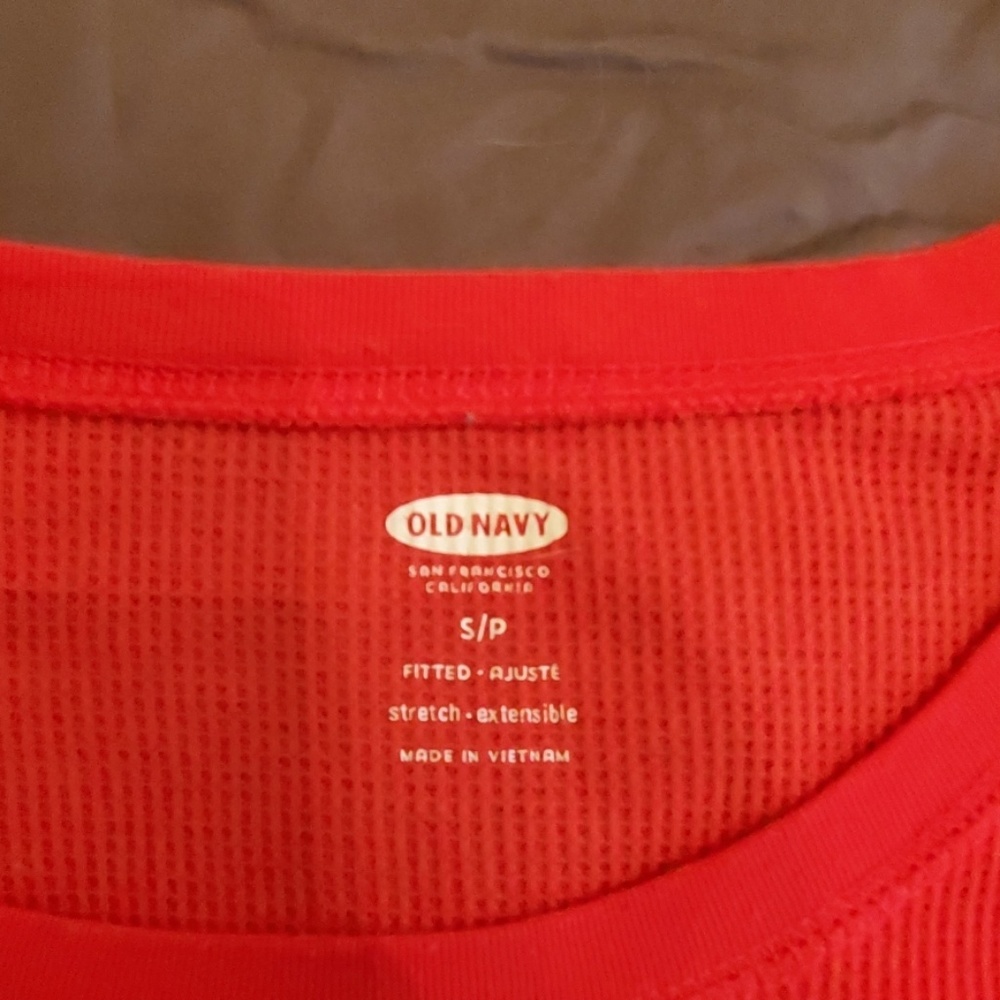 Old Navy top - Picture 3 of 3